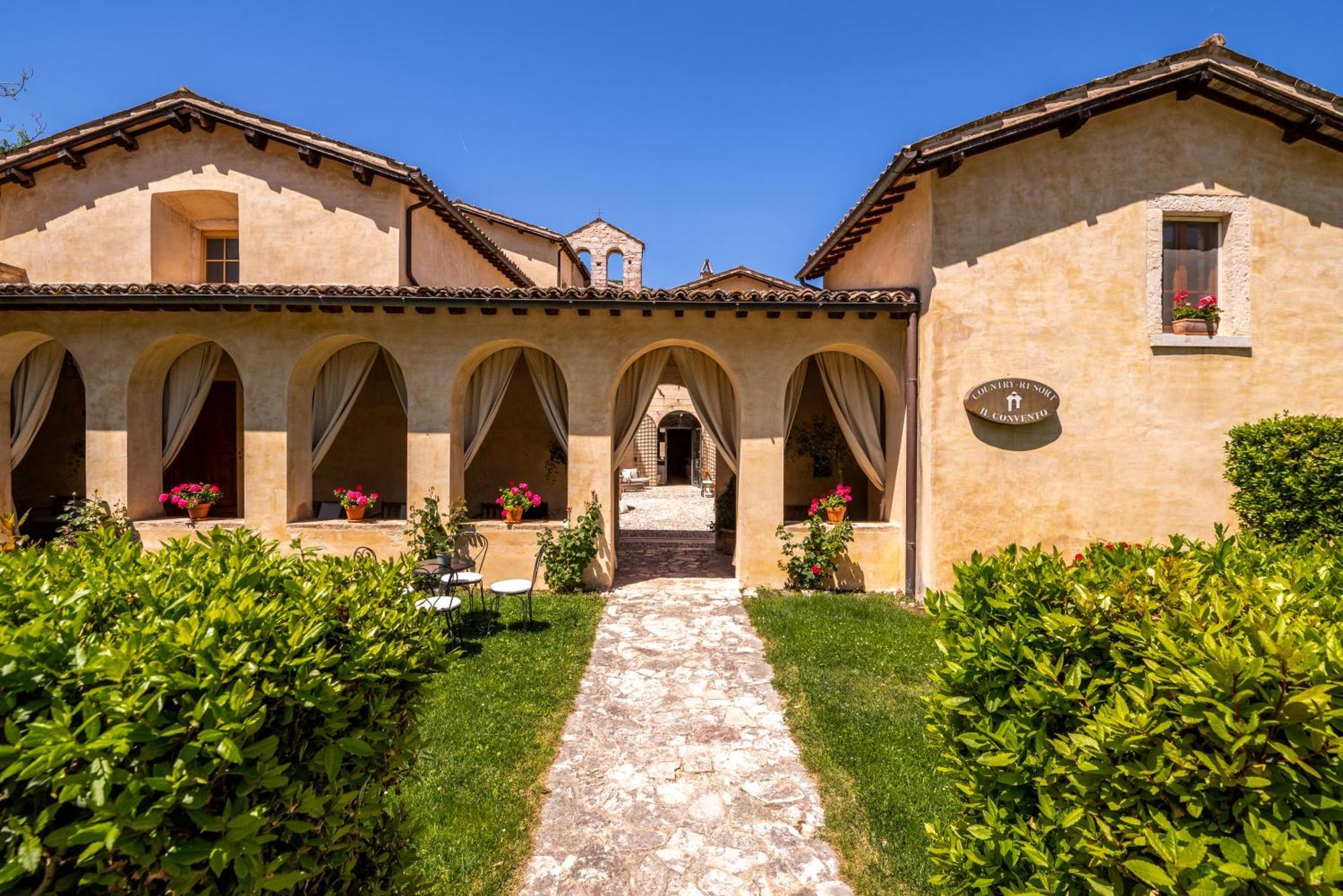 Ex Convento Santa Croce-Country Resort Sant'Anatolia di Narco Bagian luar foto