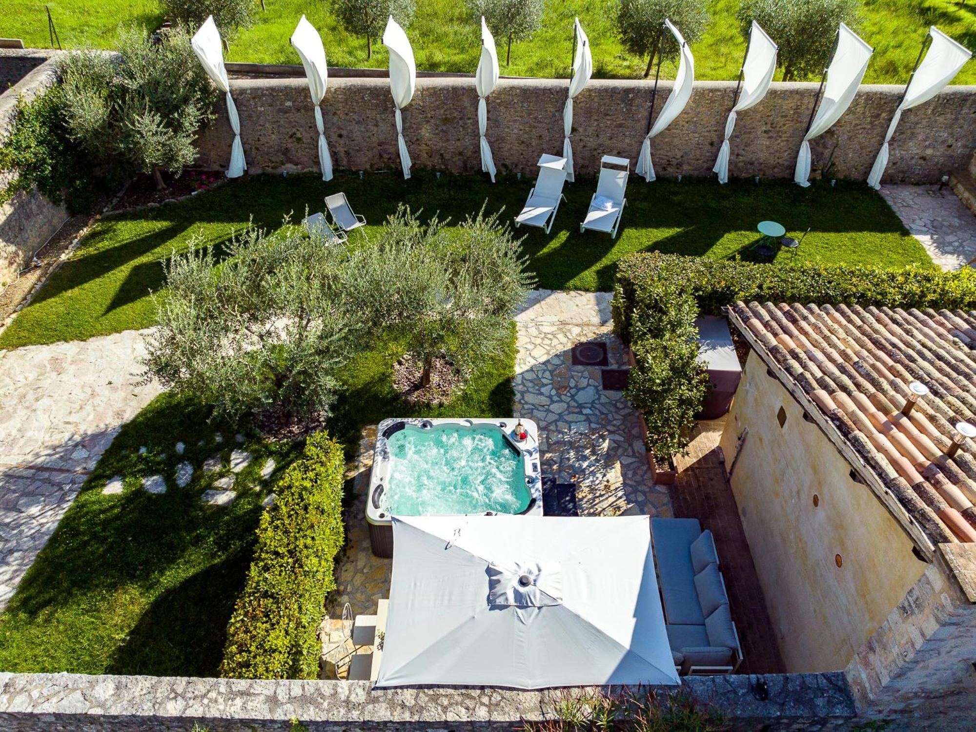 Ex Convento Santa Croce-Country Resort Sant'Anatolia di Narco Bagian luar foto